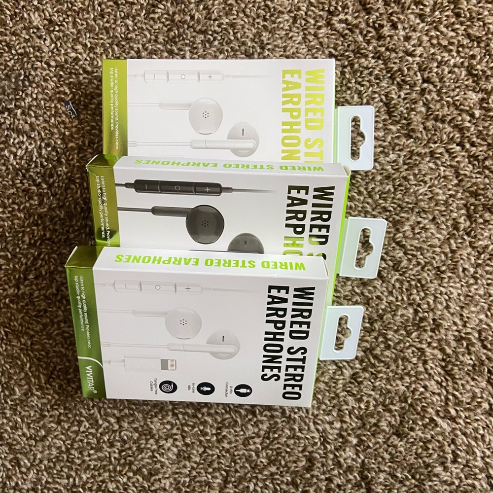 White Wired Stereo Earphones